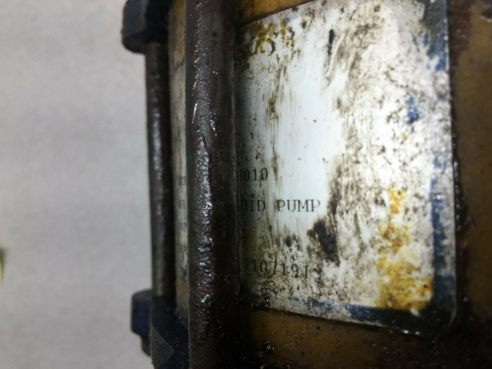 USED HYDRAULIC ENGINEERING AIR DRIVEN PUMP 10-500BI010