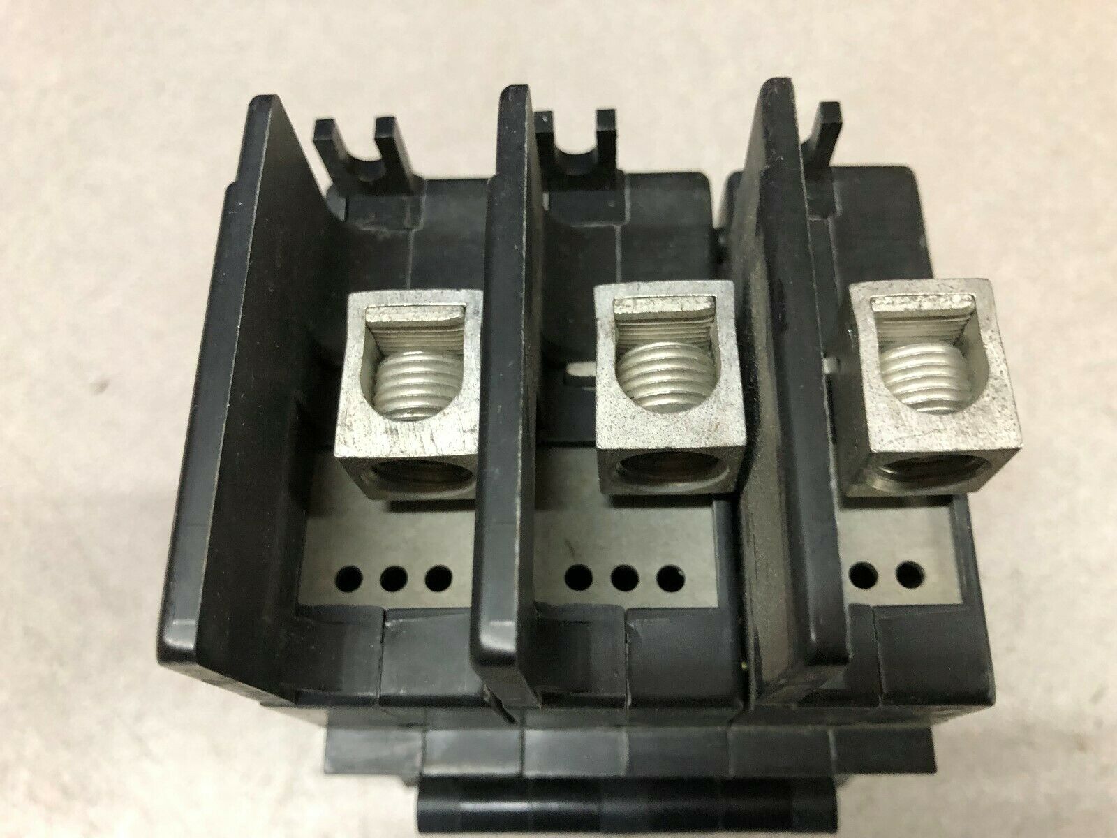 NEW NO BOX TRANE / AIRPAX 20.3 TRIP AMPS 17.65 FLA 480 VAC 3 POLE BREAKER 219-3-