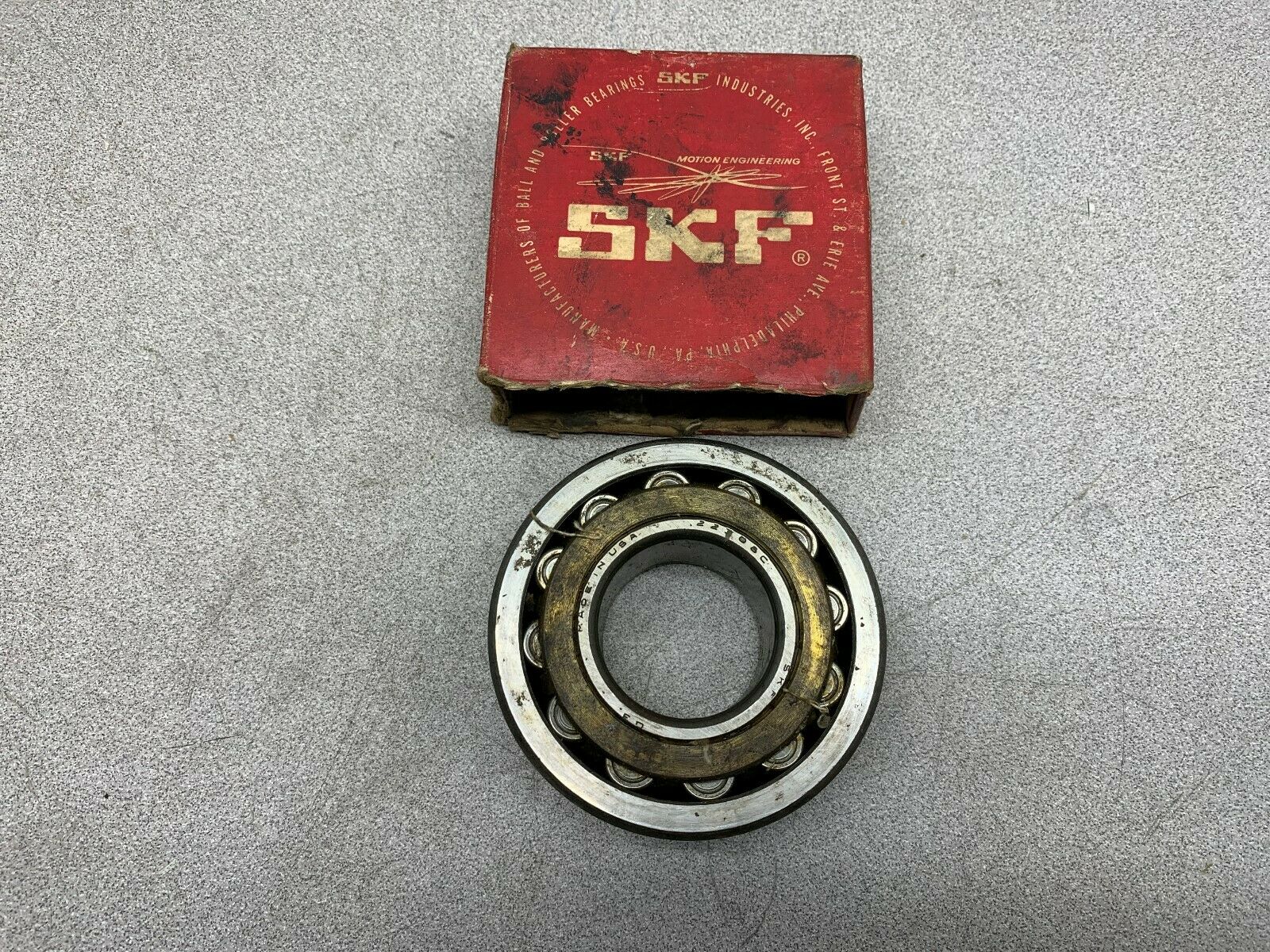 NEW IN BOX SKF BEARING 22308C