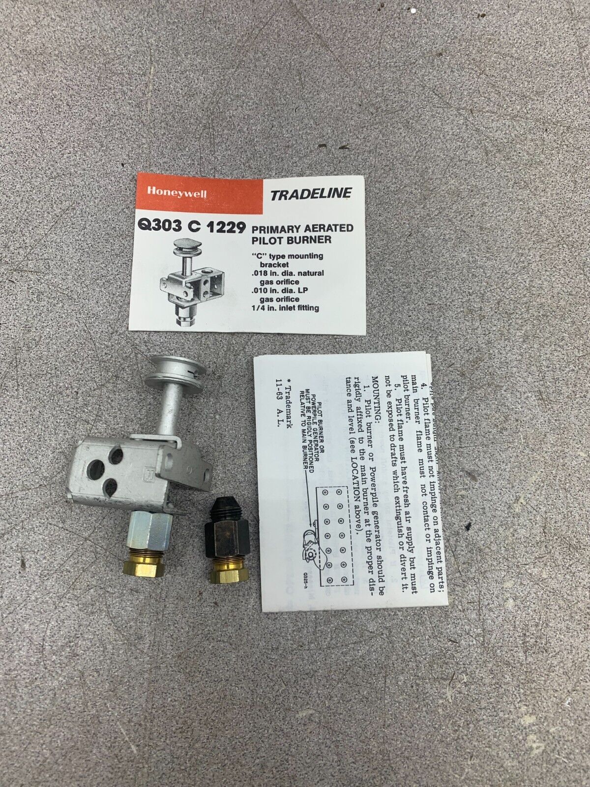 NEW NO BOX HONEYWELL PRIMARY AERATED PILOT BURNER Q303 C 1229