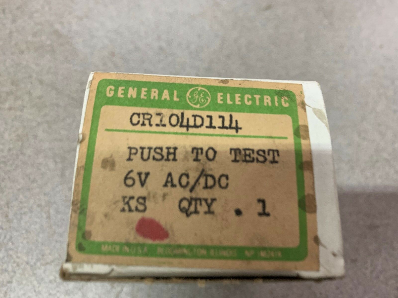 NEW IN BOX GE PUSHBUTTON CR104D114