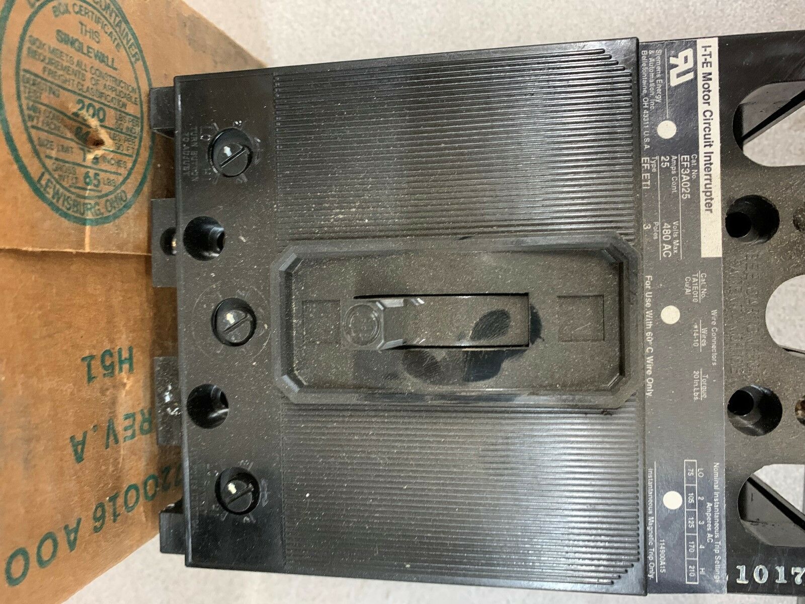 NEW IN BOX SEIMENS BREAKER EF3A25