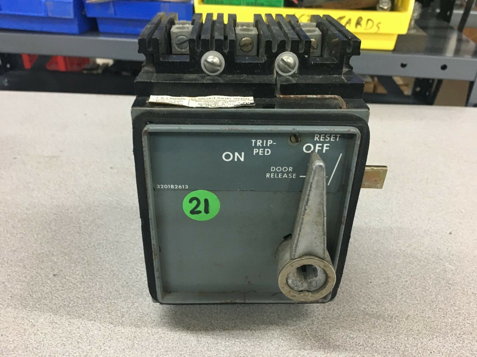 USED FPE 15AMP MOLDED CIRCUIT BREAKER NEF433015R