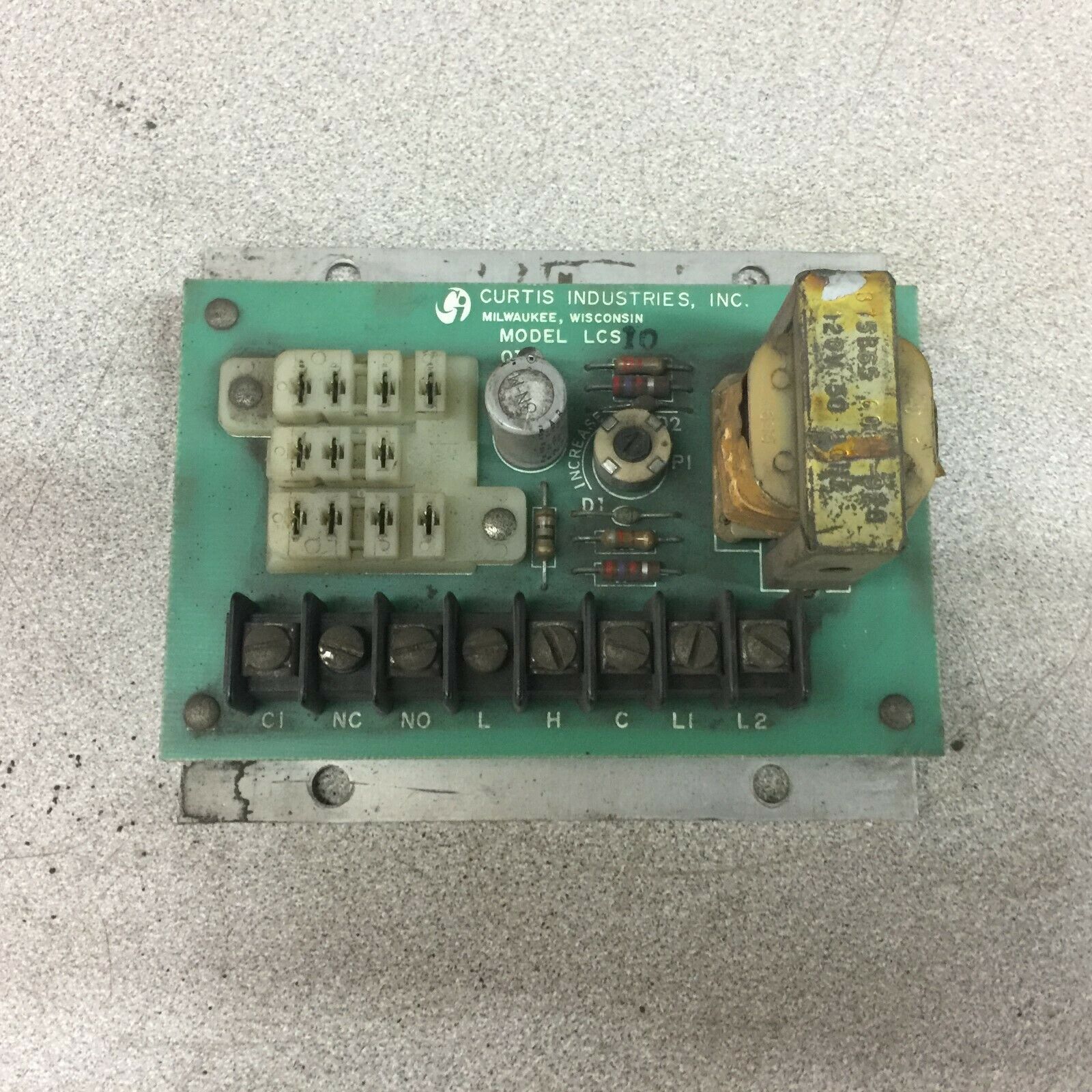 USED CI LEVEL CONTROL CIRCUIT BOARD (MISSING RELAY) LCS-10