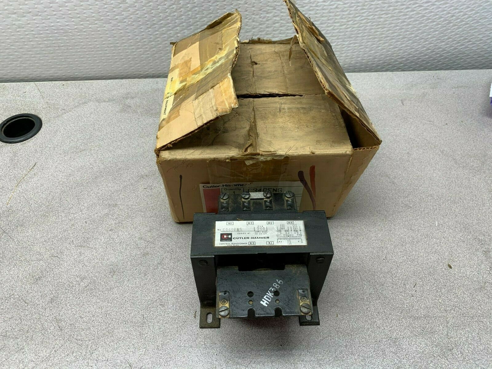 NEW IN BOX CUTLER-HAMMER CONTROL TRANSFORMER C340FNG