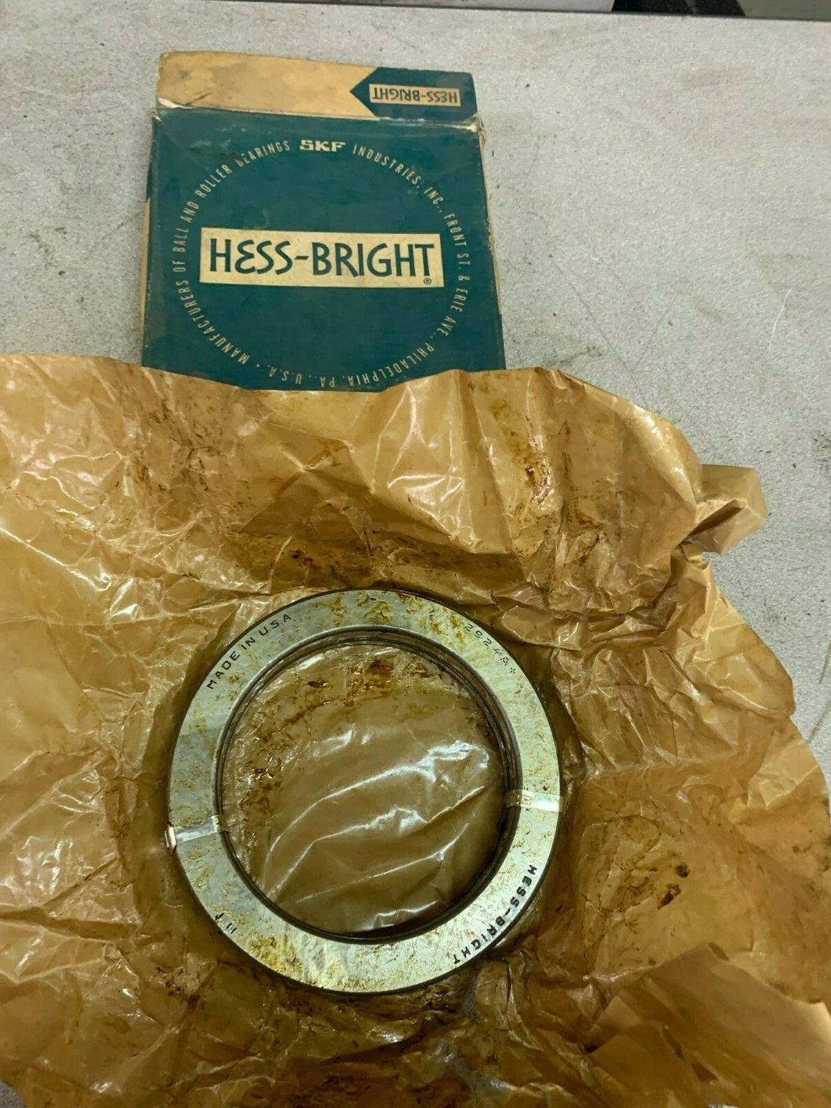 NEW IN BOX MESS-BRIGHT SPHERICAL BEARING 2924A