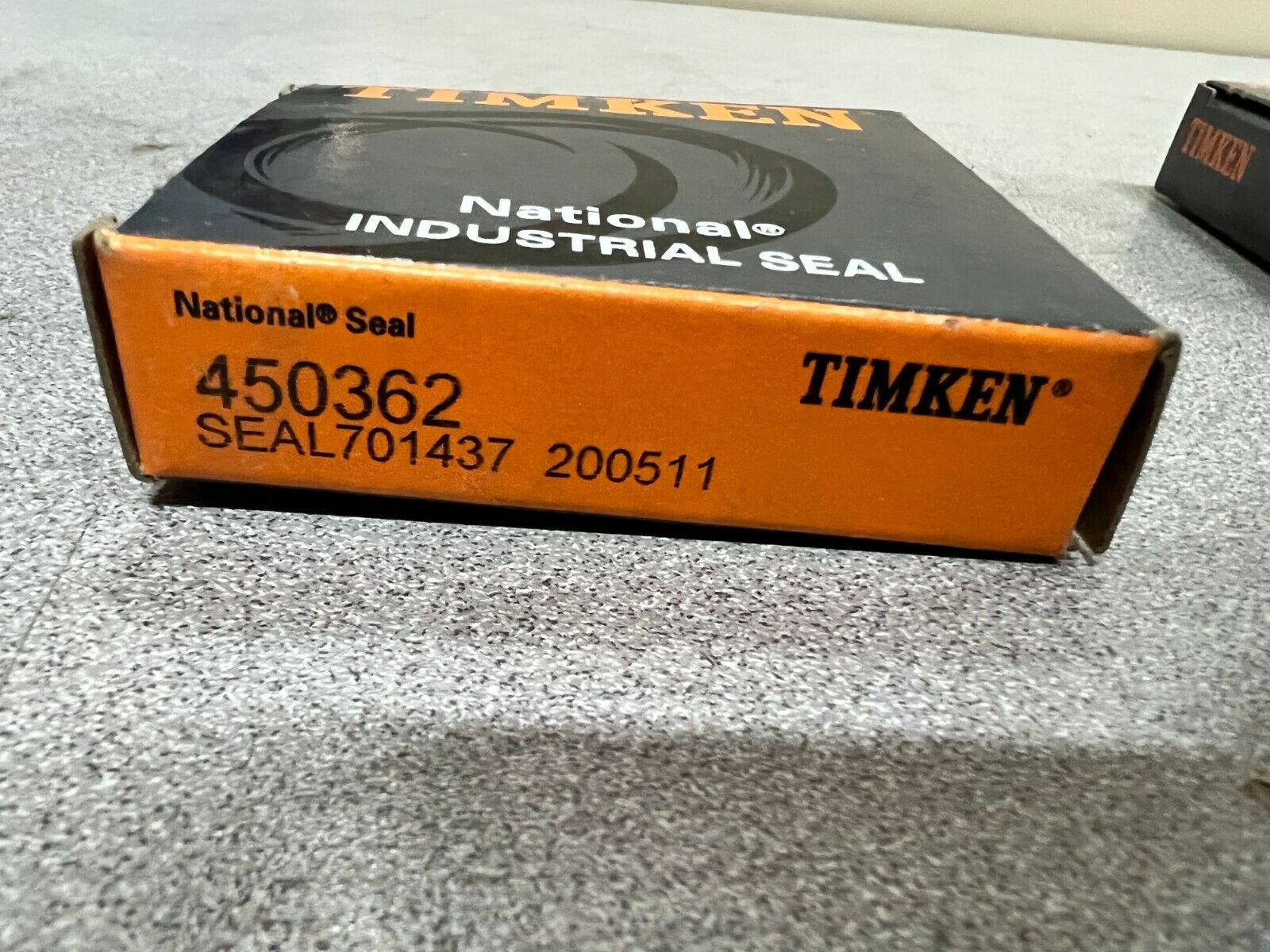 LOT OF 4 NEW IN BOX TIMKEN OILSEAL 450362