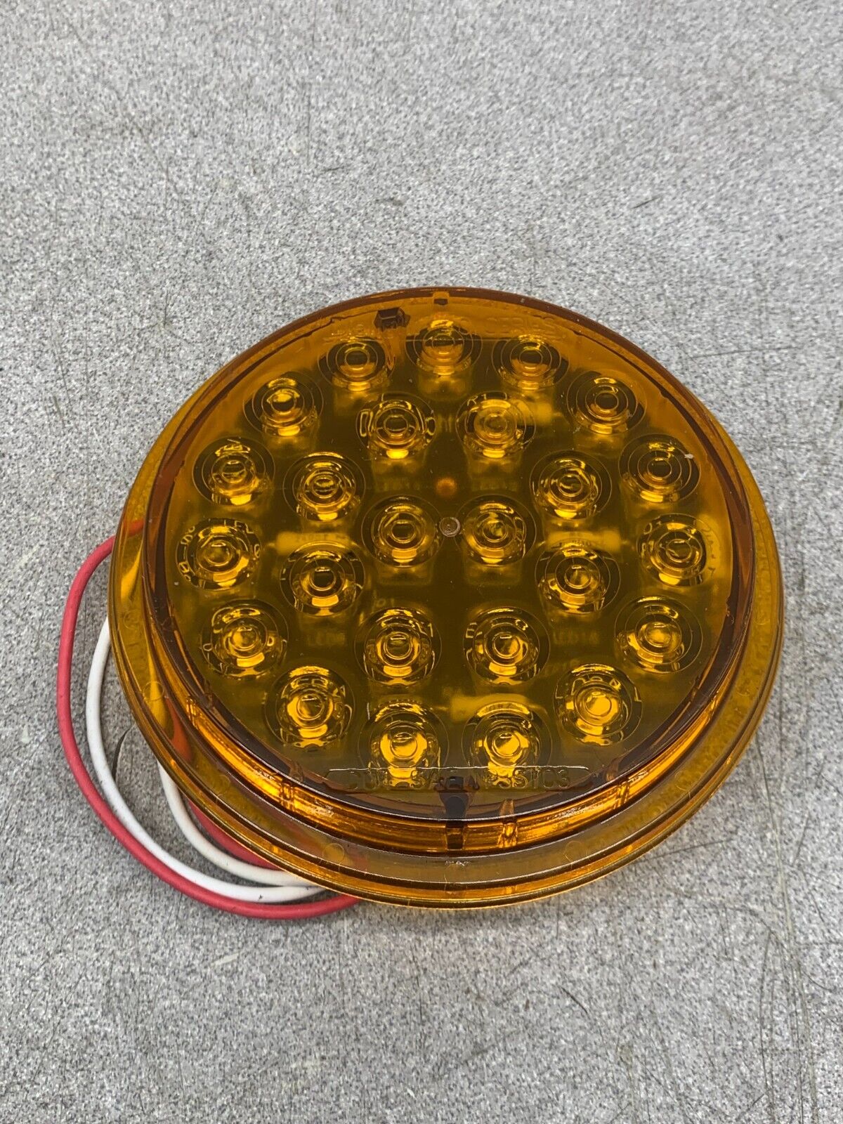 NEW NO BOX AMBER 19105B3 BUS LIGHT 46123AB