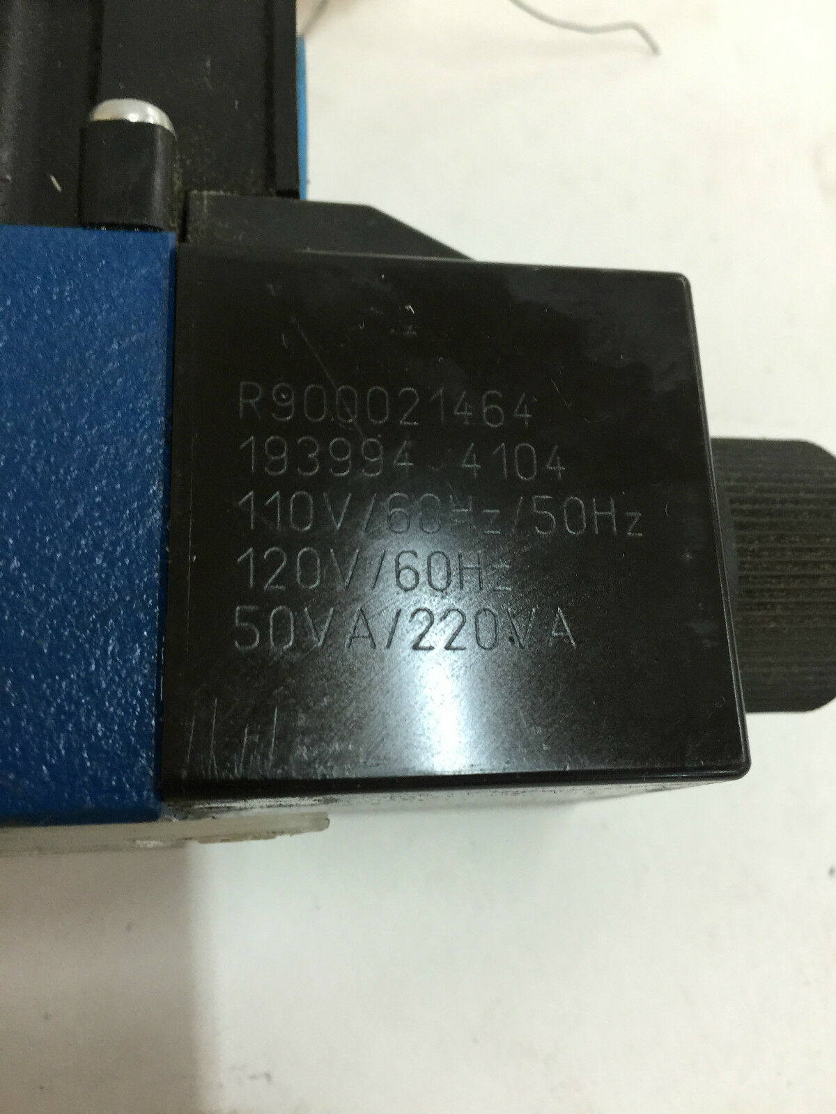 NEW REXROTH HYDRAULIC SOLENOID VALVE 4WE6JA6X/EW110N9DA/V