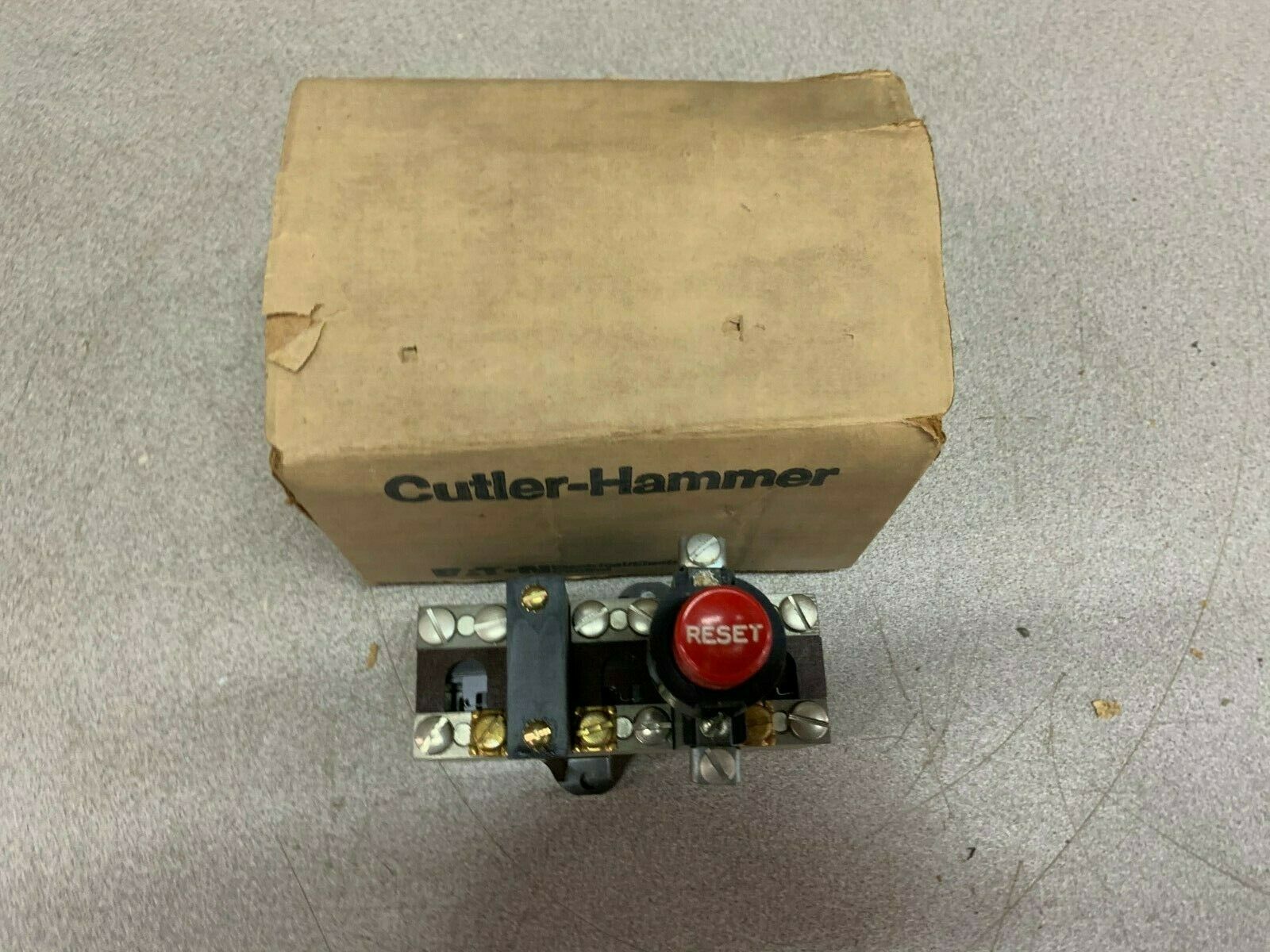 NEW IN BOX CUTLER HAMMER OVERLOAD RELAY 10-2145-3