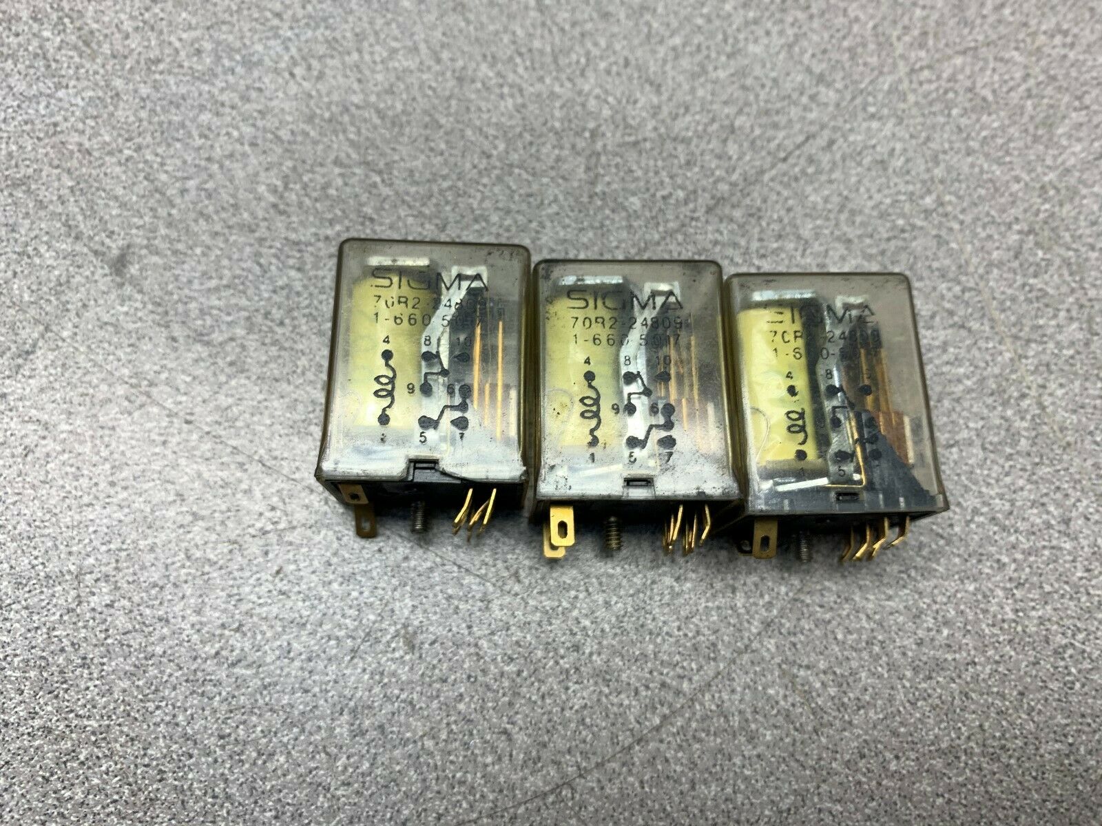 LOT OF 3 NEW NO BOX SIGMA RELAY 70R2-24809