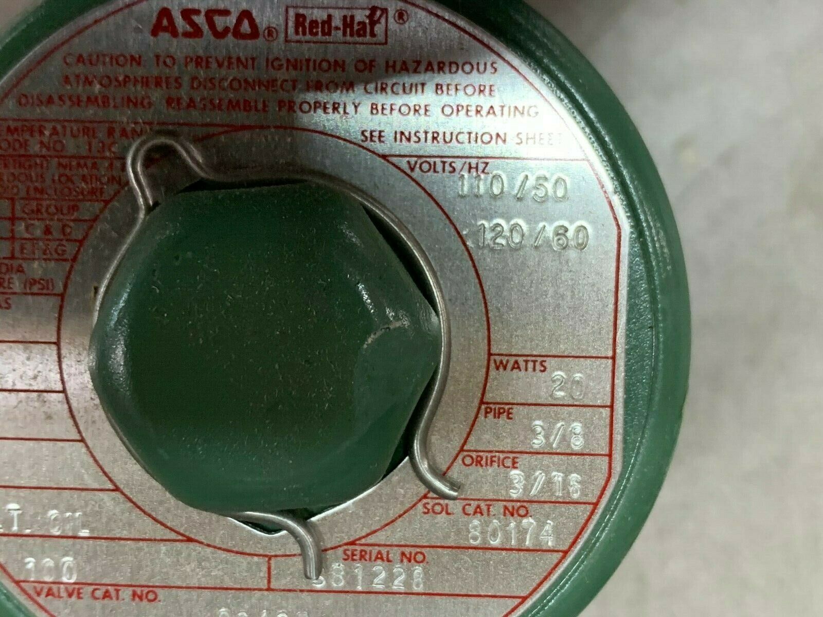 NEW IN BOX ASCO 120VAC. SOLENOID VALVE 8342B4