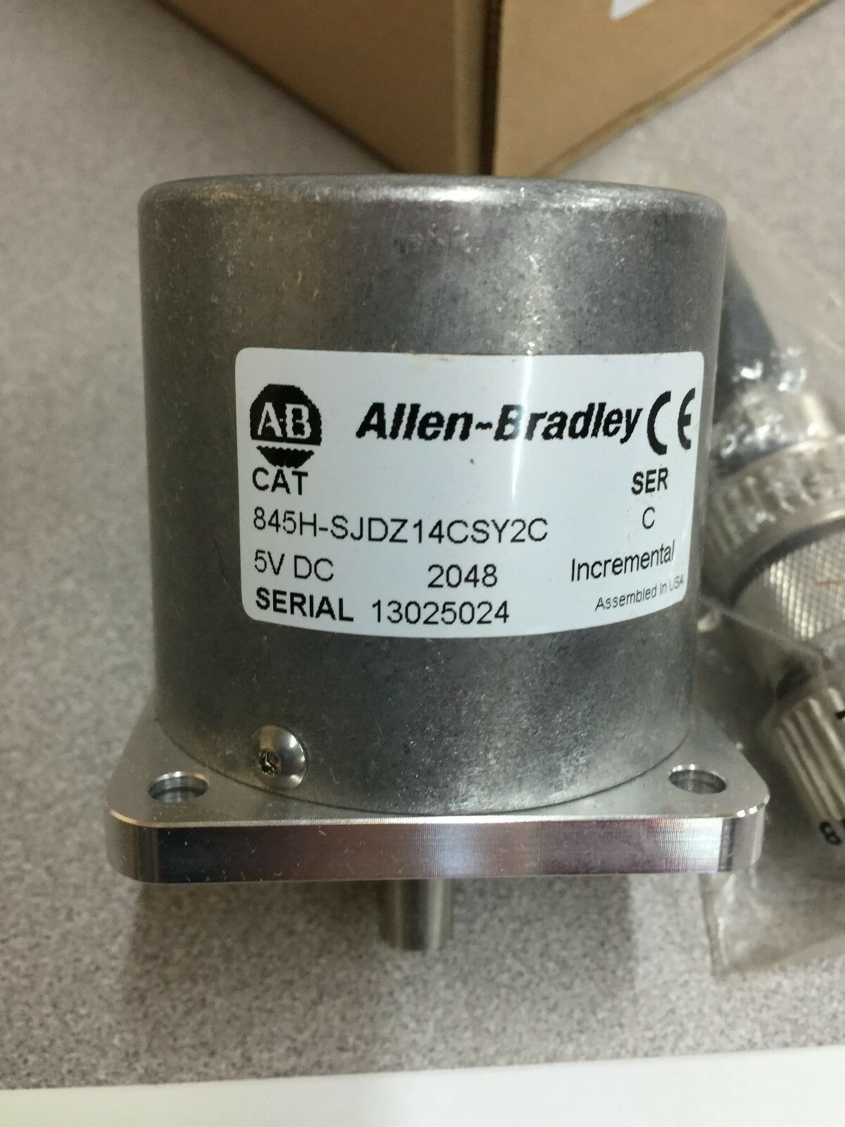 NEW IN BOX ALLEN-BRADLEY INCREMENTAL ENCODER 845H-SJDZ14CSY2C SERIES C