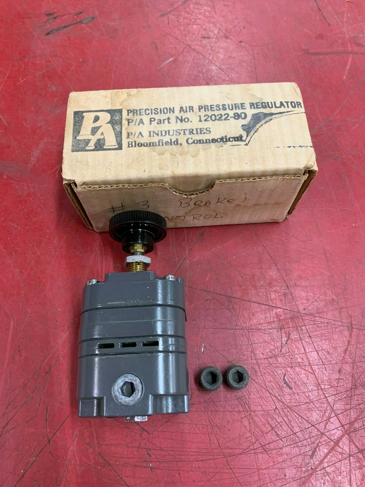 NEW IN BOX P/A INDUSTRIES PNEUMATIC PRESSURE REGULATOR 12022-80