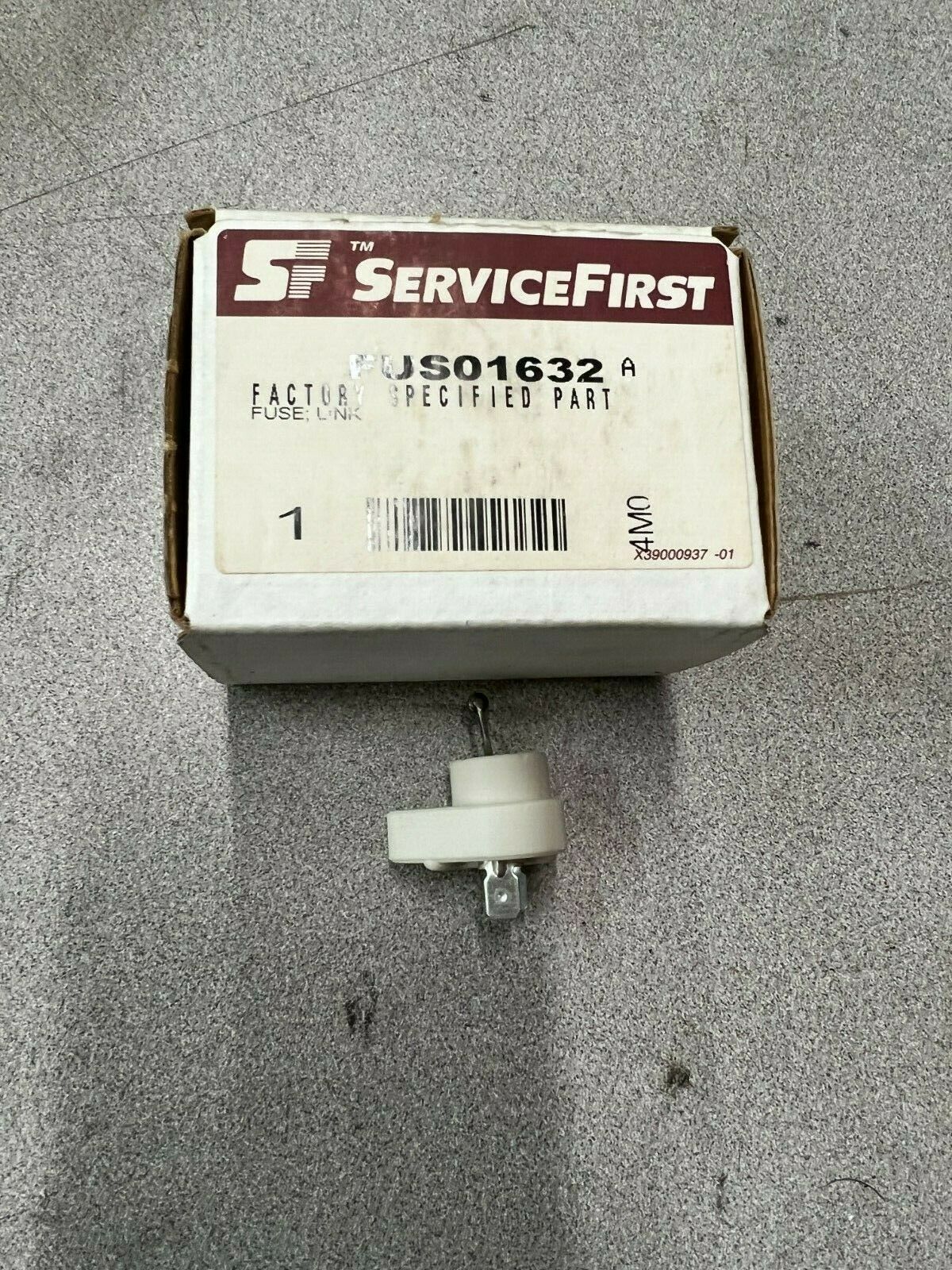NEW IN BOX SERVICE FIRST PART FUS01632
