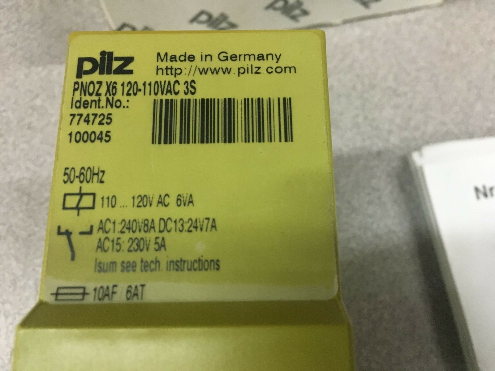 NEW IN BOX PILZ 774725 SAFETY RELAY PNOZ X6 120-110VAC 3S