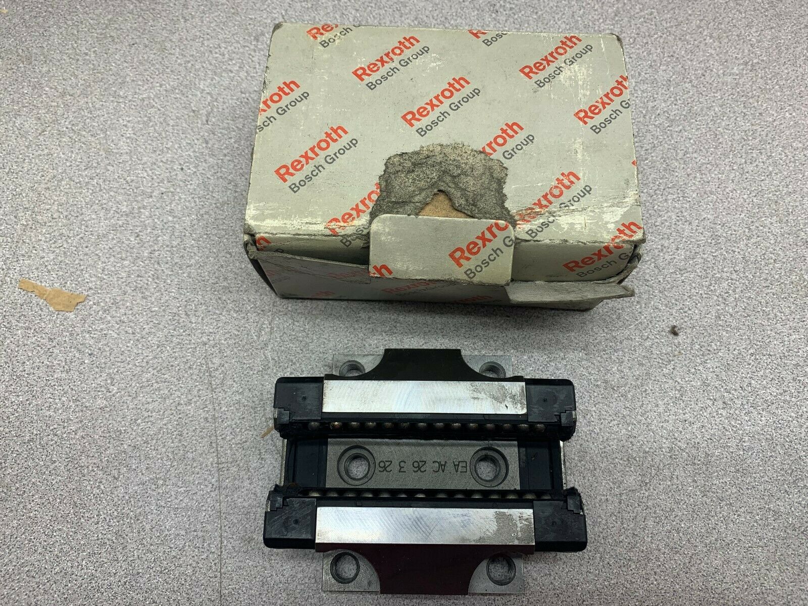 NEW IN BOX REXROTH RUNNER BLOCK 1651-214-20