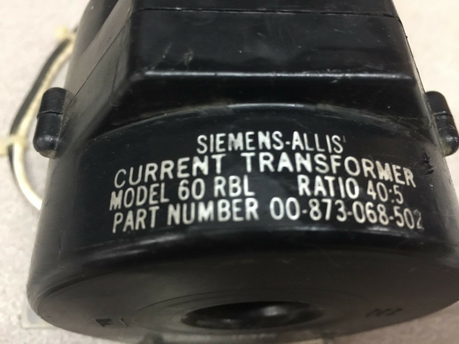 USED SIEMENS CURRENT TRANSFORMER 40:5 RATIO 00-873-068-502