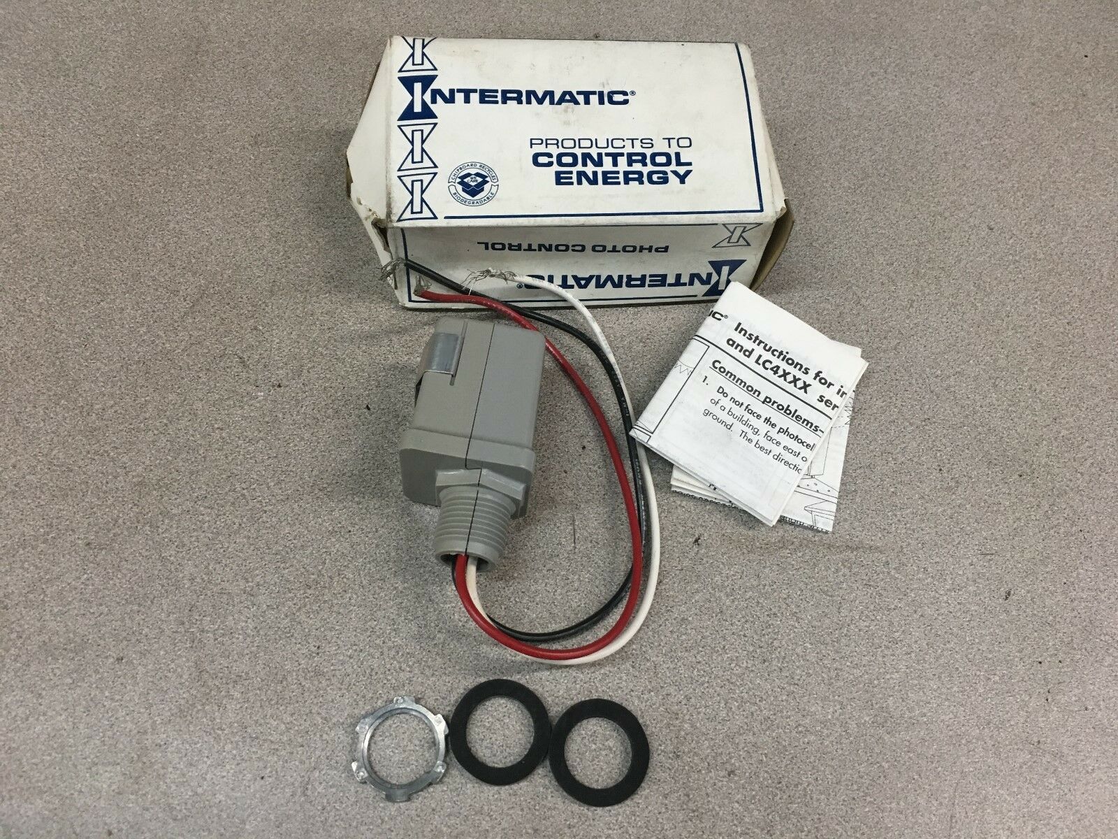 New in box intermatic photo control K4121