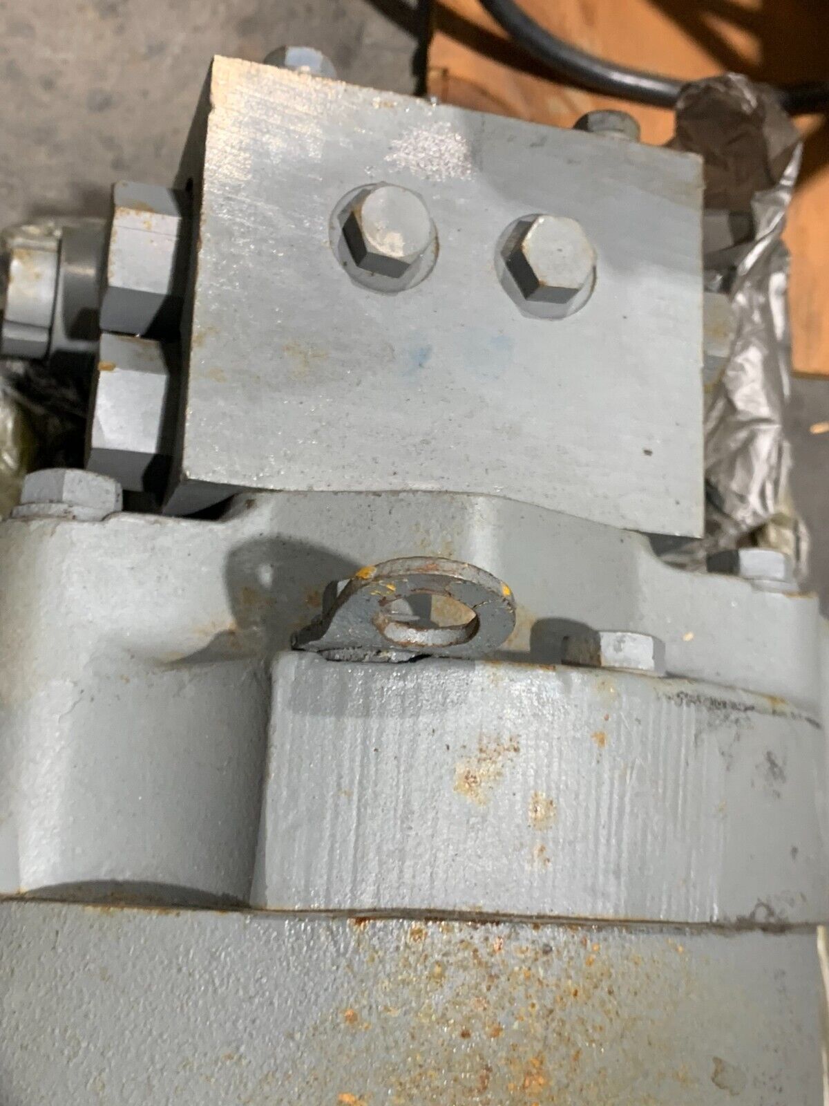 REBUILT FHI HYDRAULIC PUMP F5323-3028