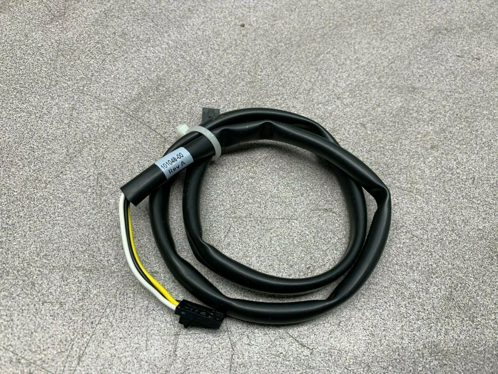 NEW NO BOX THERMO SCIENTIFIC CABLE 101048-00 REV. A