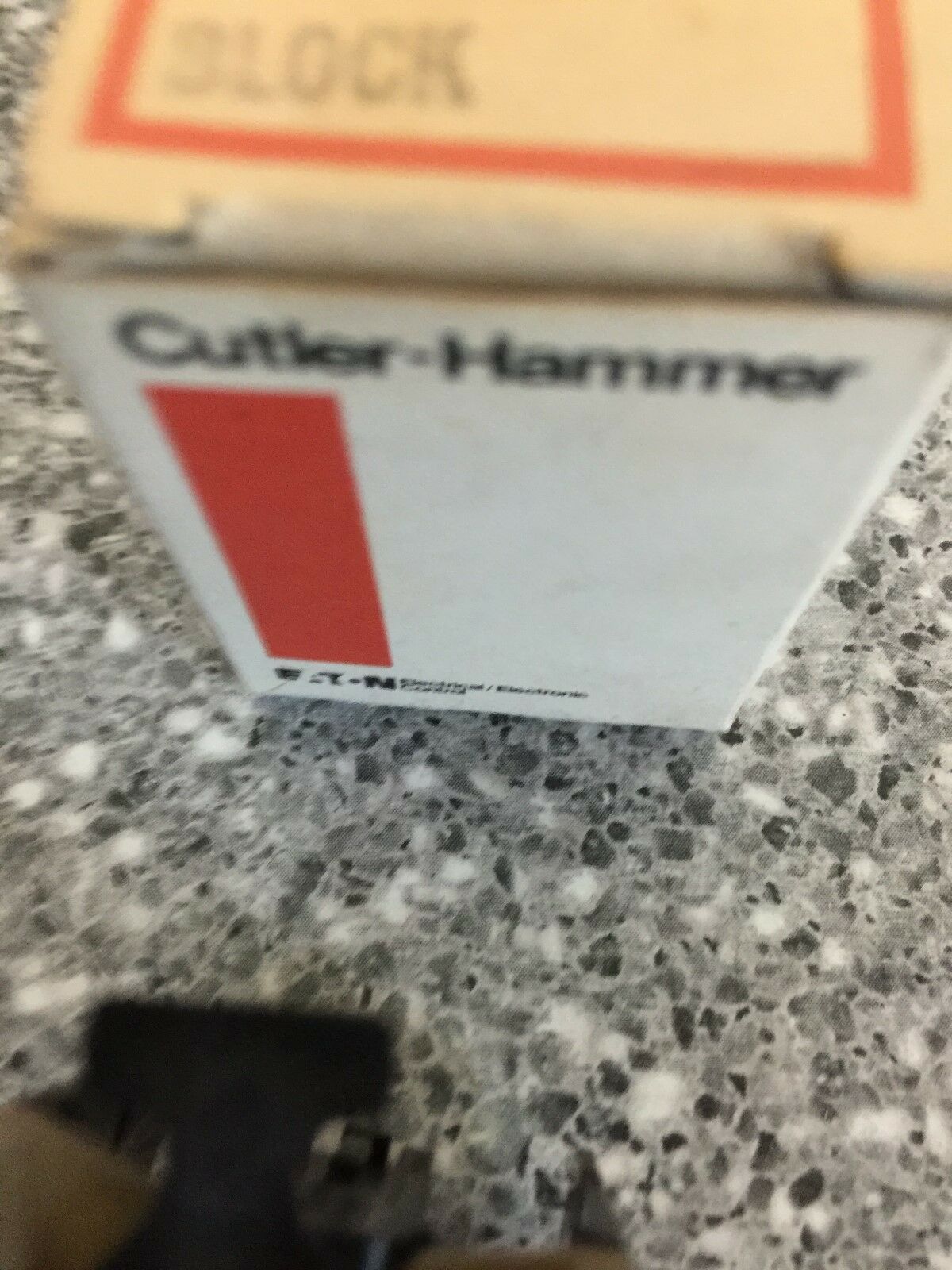 NEW CUTLER HAMMER CONTACT BLOCK E22C1 SERIES A3