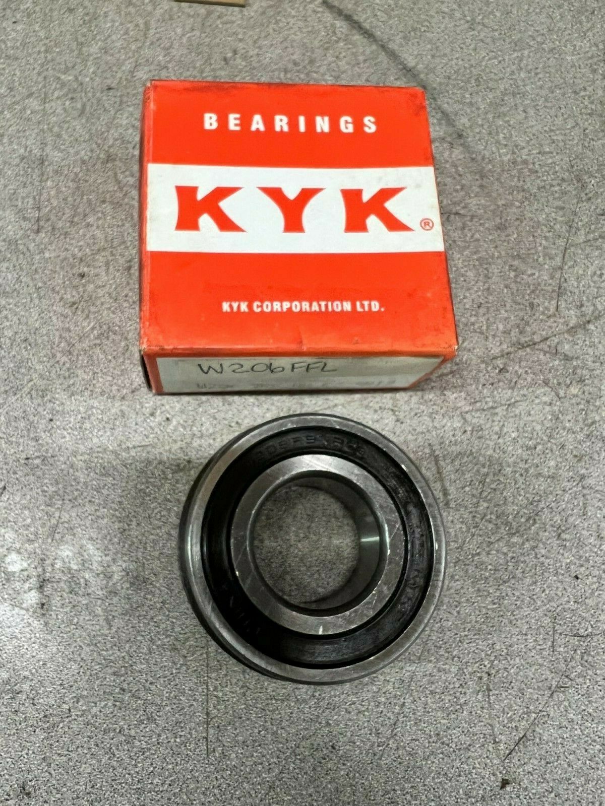 NEW IN BOX KYK W206FFL W206 2RS NR C3 SRI2  BALL BEARING W206RSNRC3