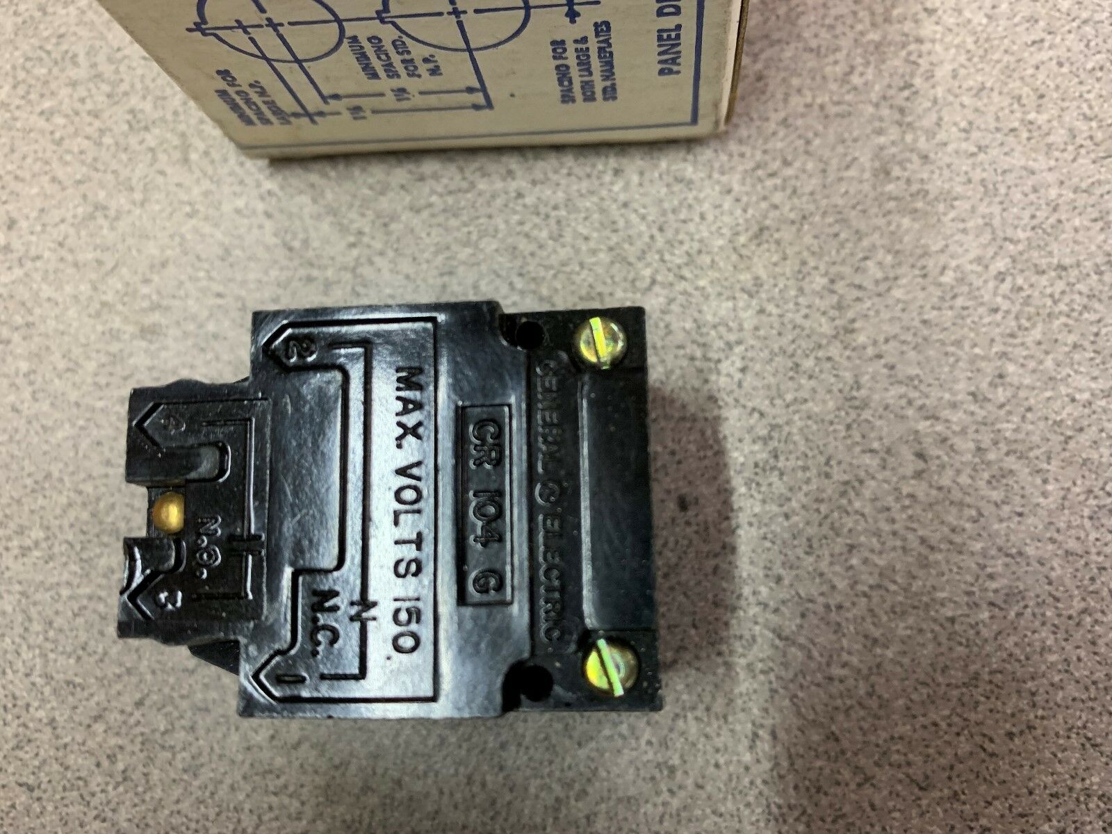 NEW IN BOX GE CONTACT BLOCK CR104G12