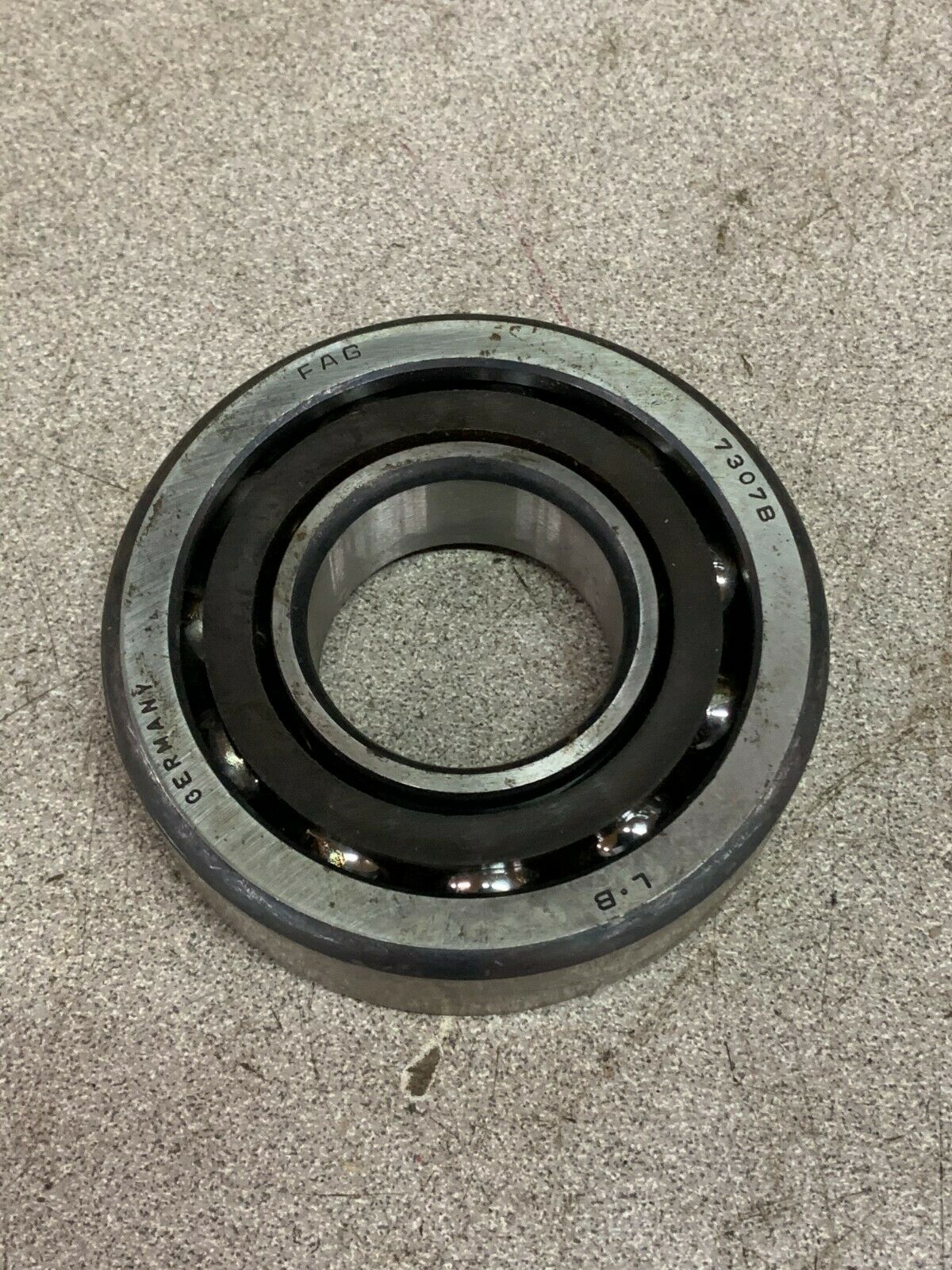 NEW NO BOX FAG ROLLER BEARING 7307B