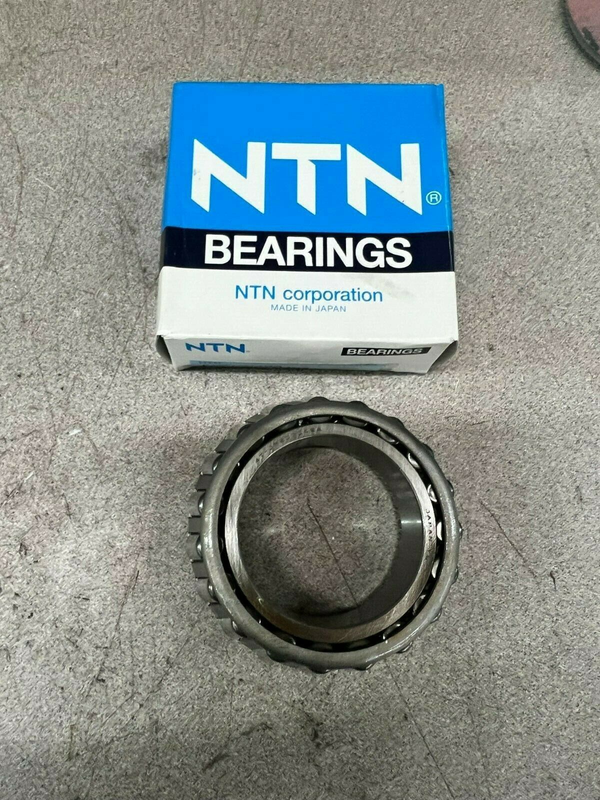 NEW IN BOX NTN ROLLER BEARING 4T-JM207048A