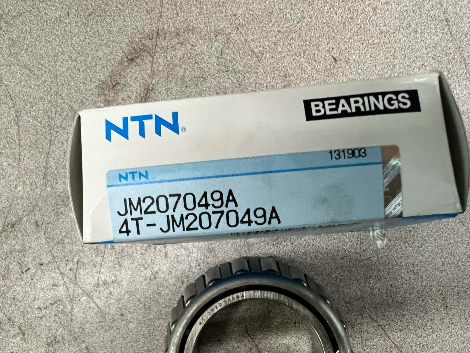 NEW IN BOX NTN ROLLER BEARING 4T-JM207048A