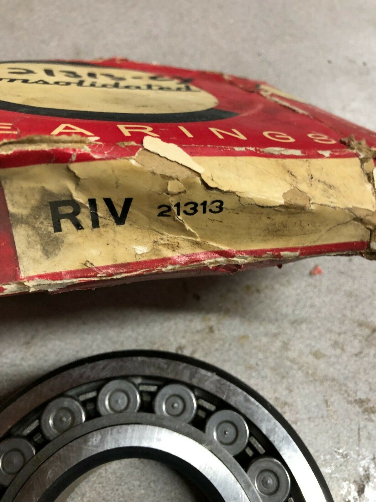 NEW IN BOX CONSOLIDATED RIV 21313 ROLLER BEARING BRS 65