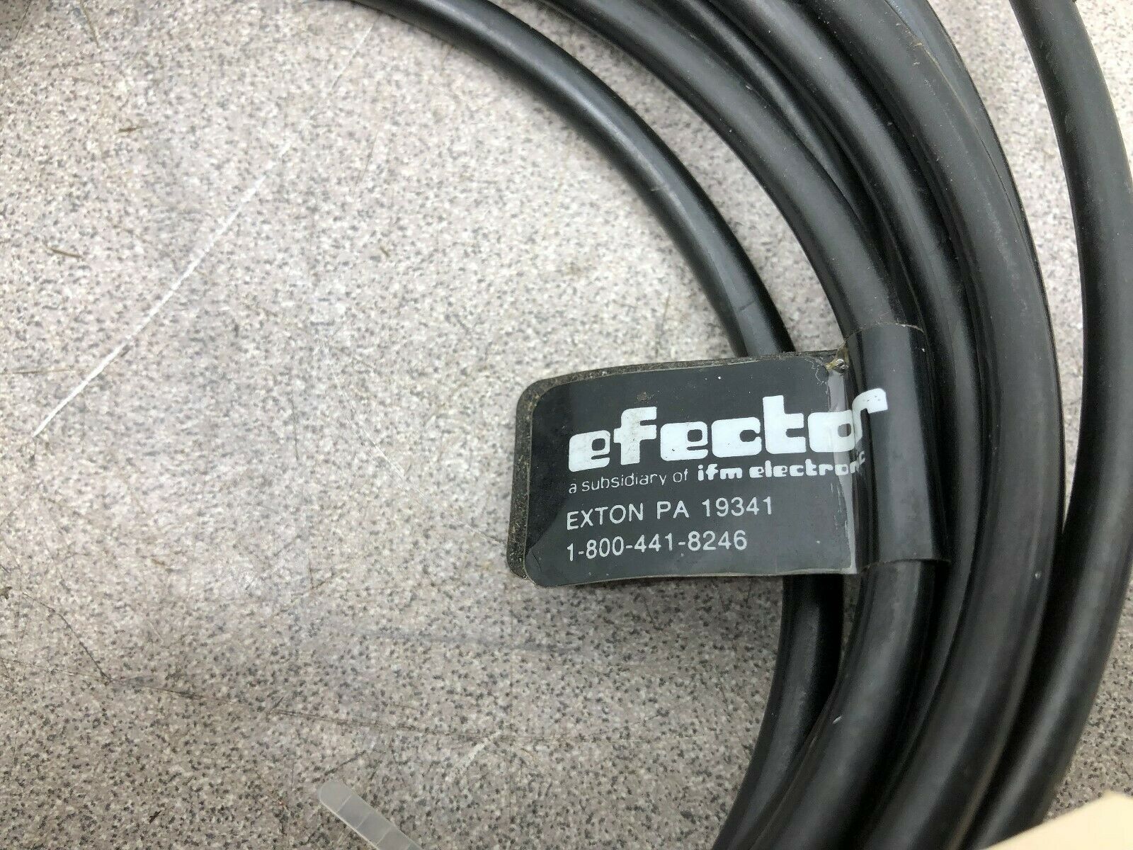 USED EFECTOR INDUCTIVE SENSOR IFC2004-AR0G/IF5477