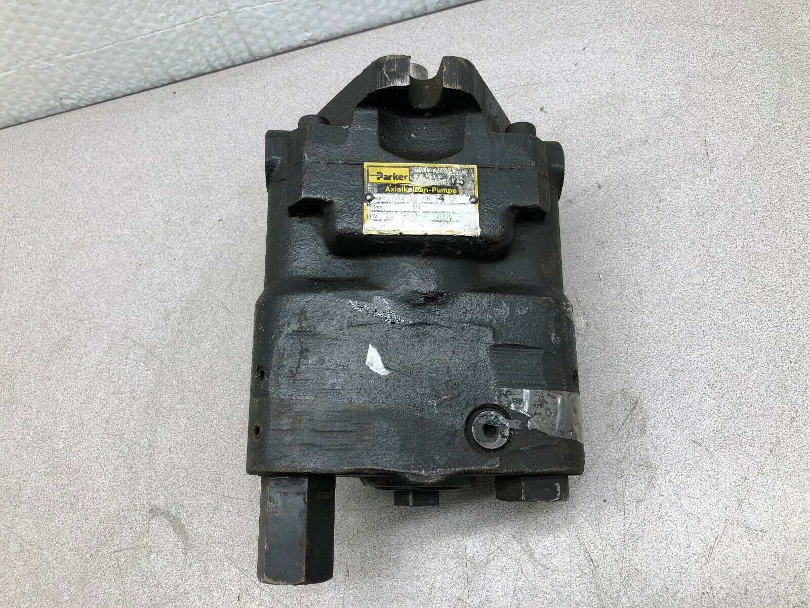 USED PARKER AXIAL HYDRAULIC PUMP PAV 20 RK P4CA