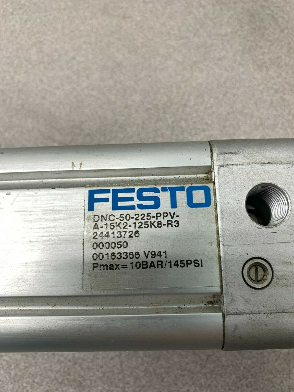 NEW NO BOX FESTO PNEUMATIC CYLINDER DNC-50-225-PPV-A-15K2-125K8-R3