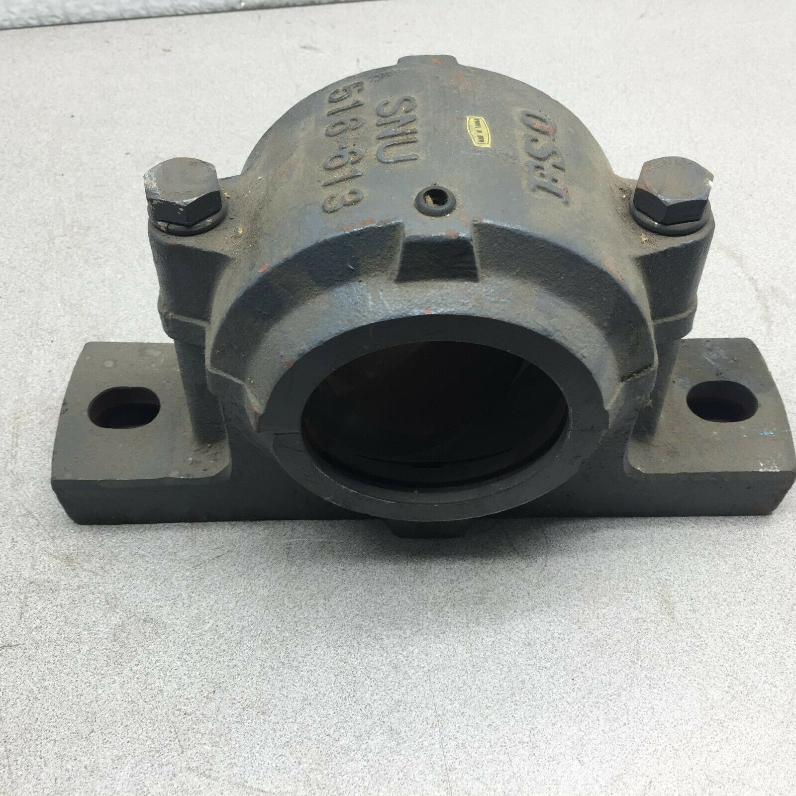 NEW NO BOX FSQ SPLIT CASE PILLOW BLOCK BEARING 516-613