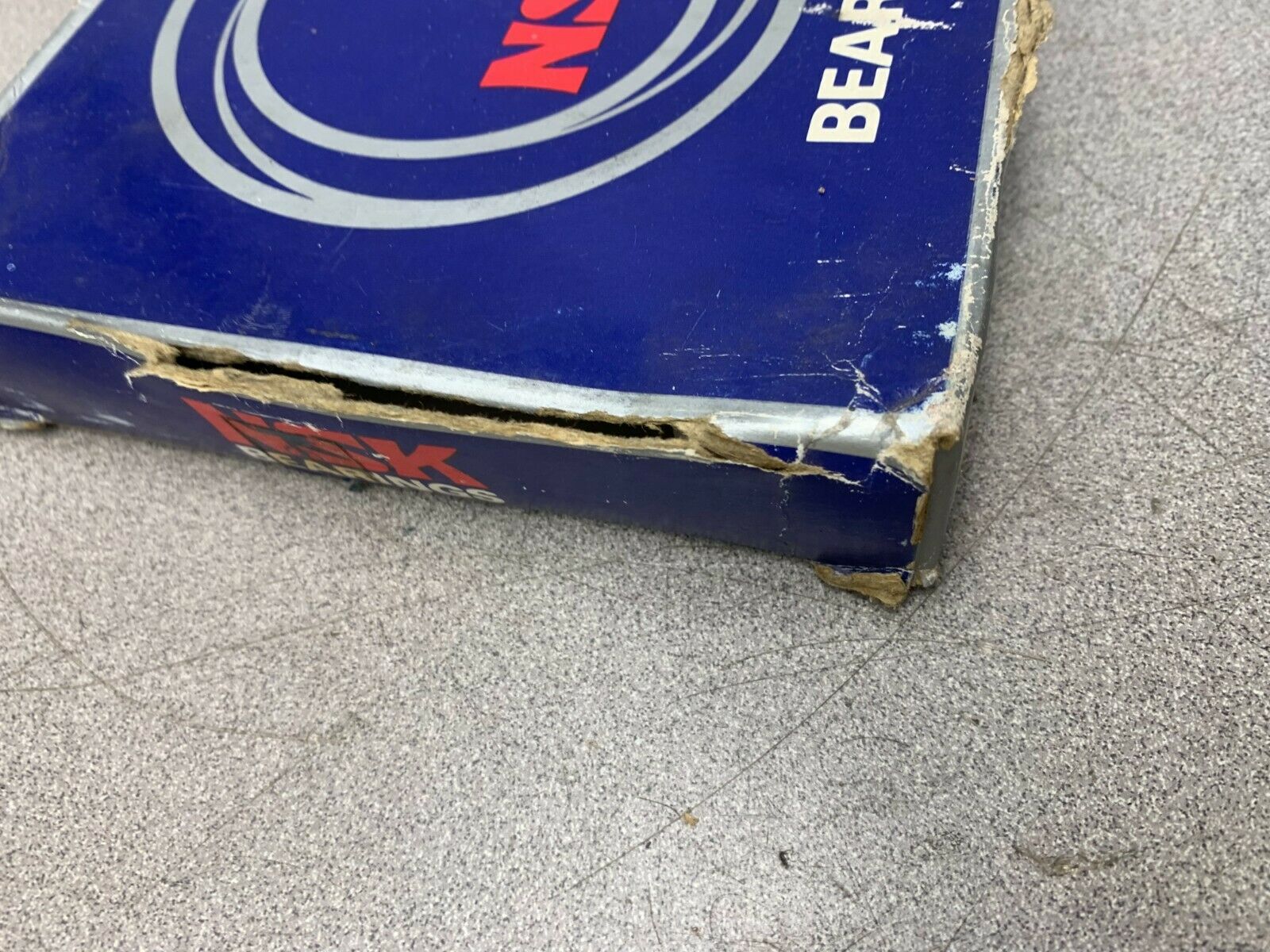 NEW IN BOX NSK BALL BEARING 6217VVC3E