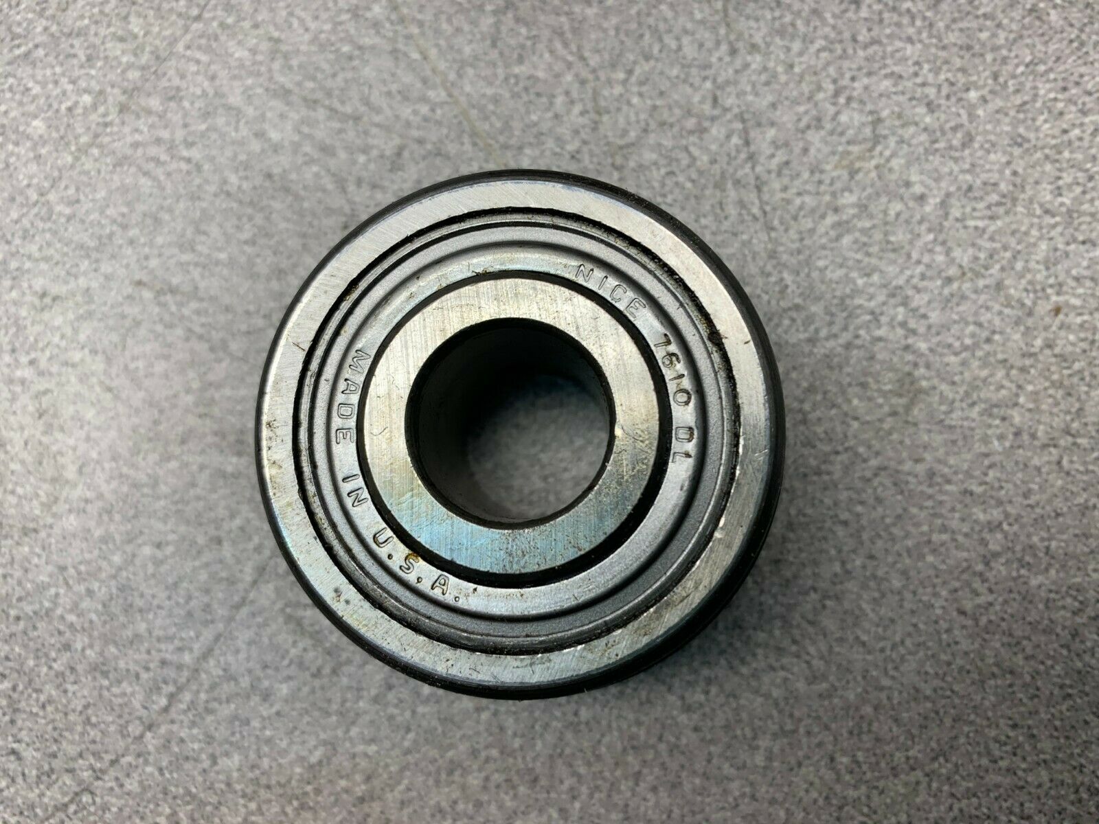 NEW IN BOX NICE BEARING 7610DLG