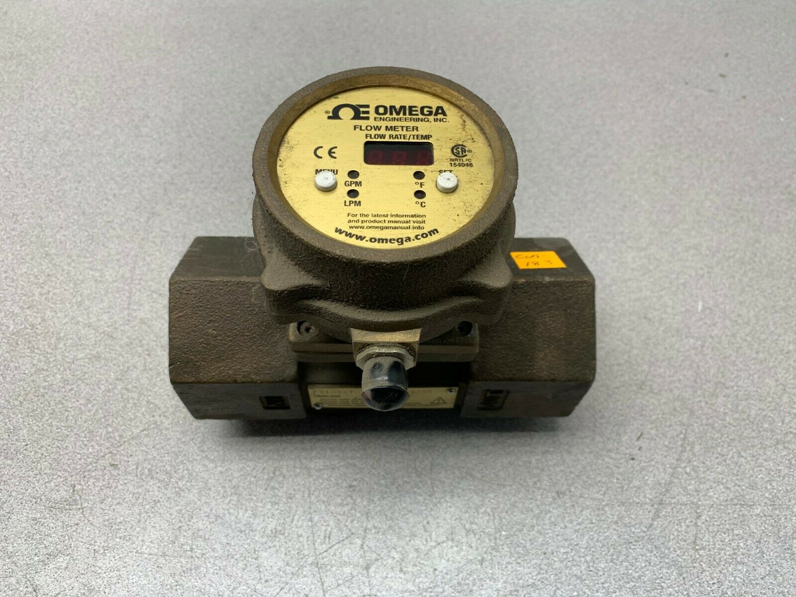 NEW NO BOX OMEGA  Flow Temperature Meter FV106-T