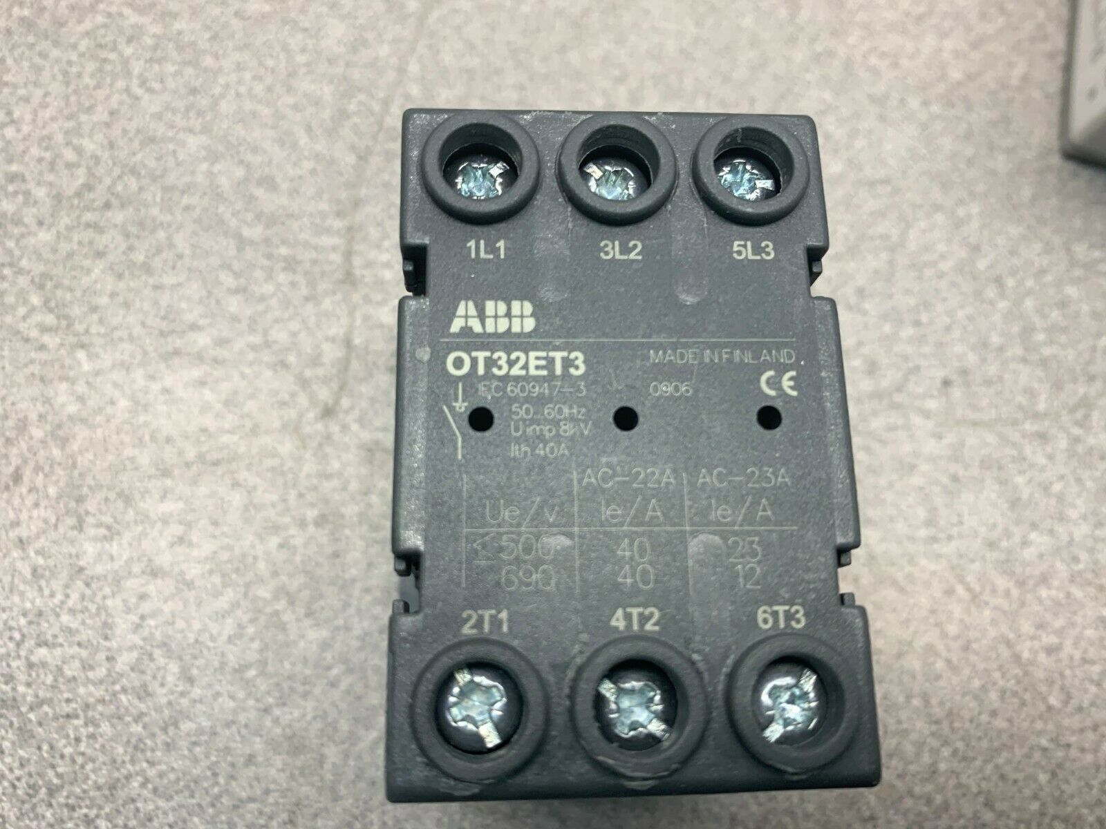 NEW IN BOX ABB DISCONNECT SWITCH 1SCA022352R6870