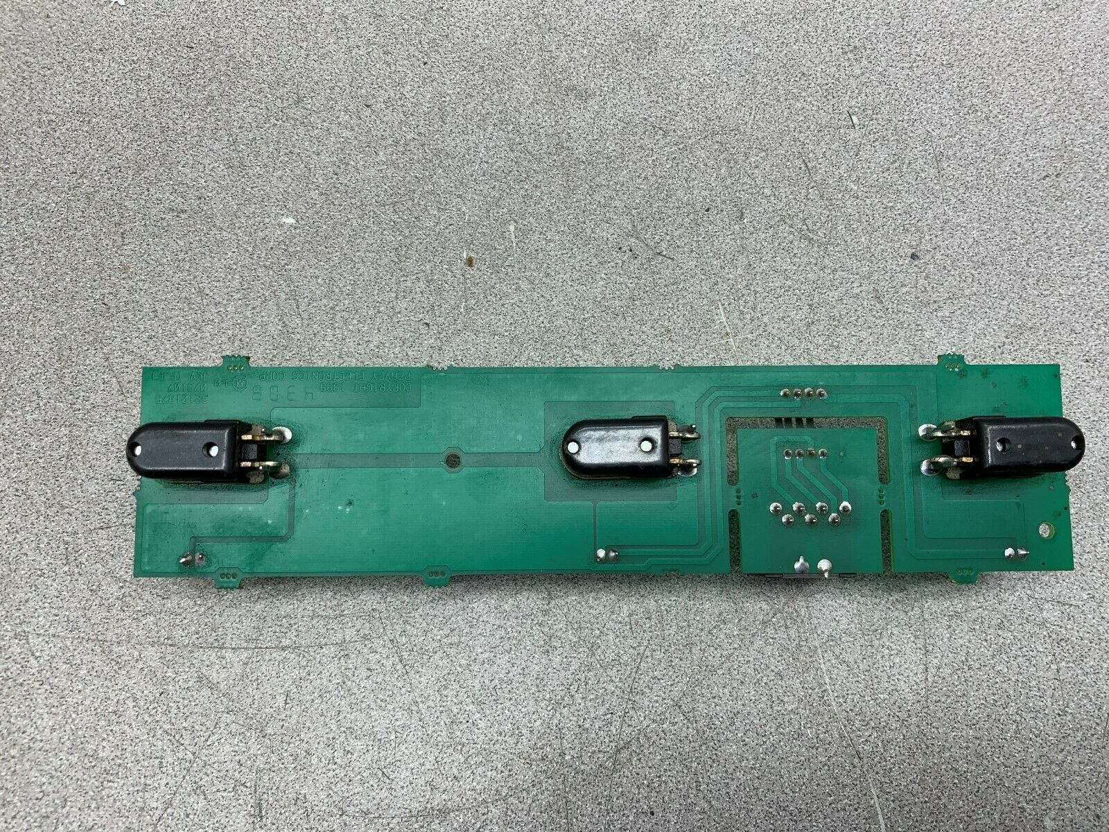 USED PEAVEY CIRCUIT BOARD 32101375