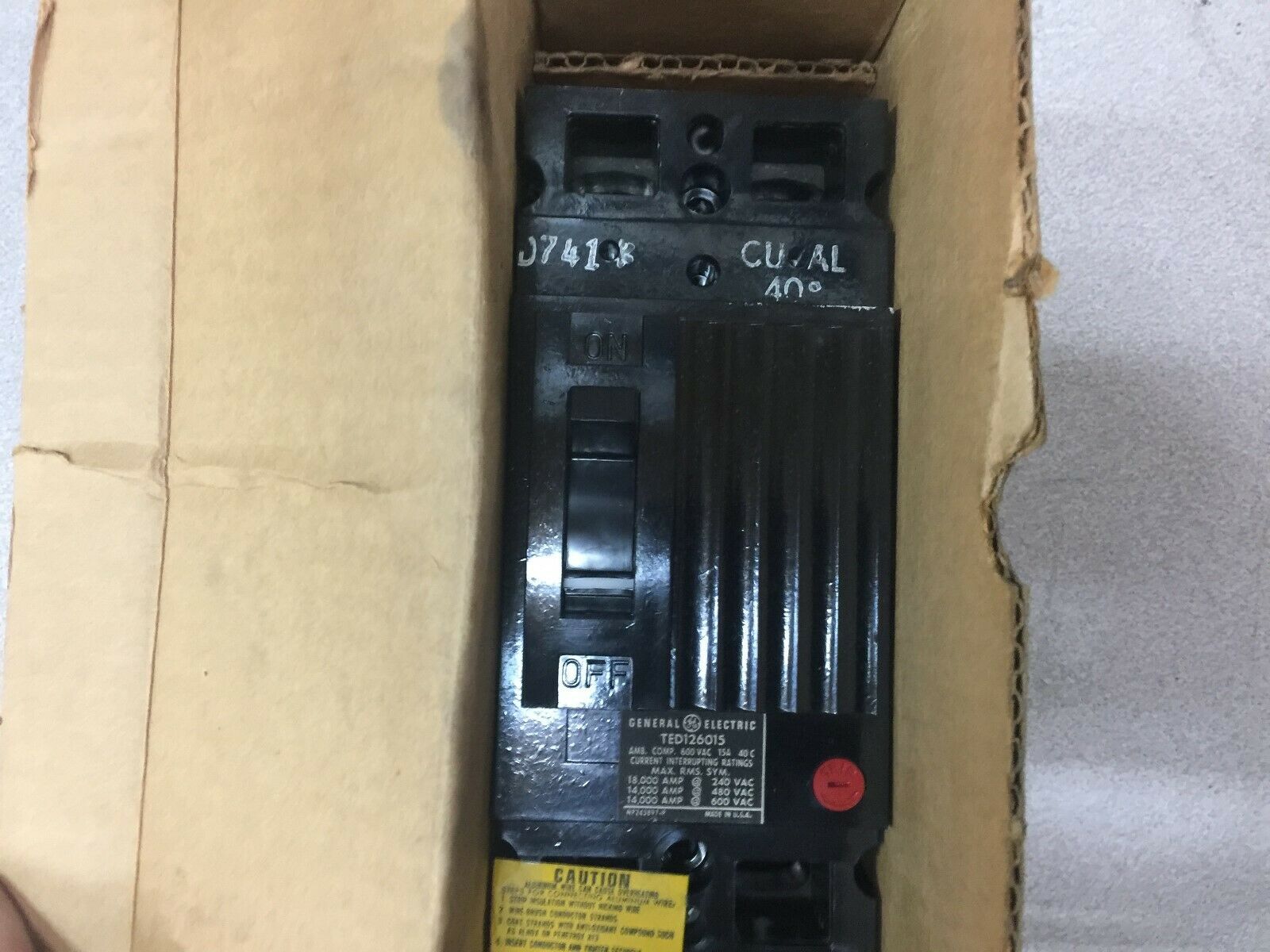 NEW IN BOX GE 15AMP 2POLE 600VAC BREAKER TED126015WL