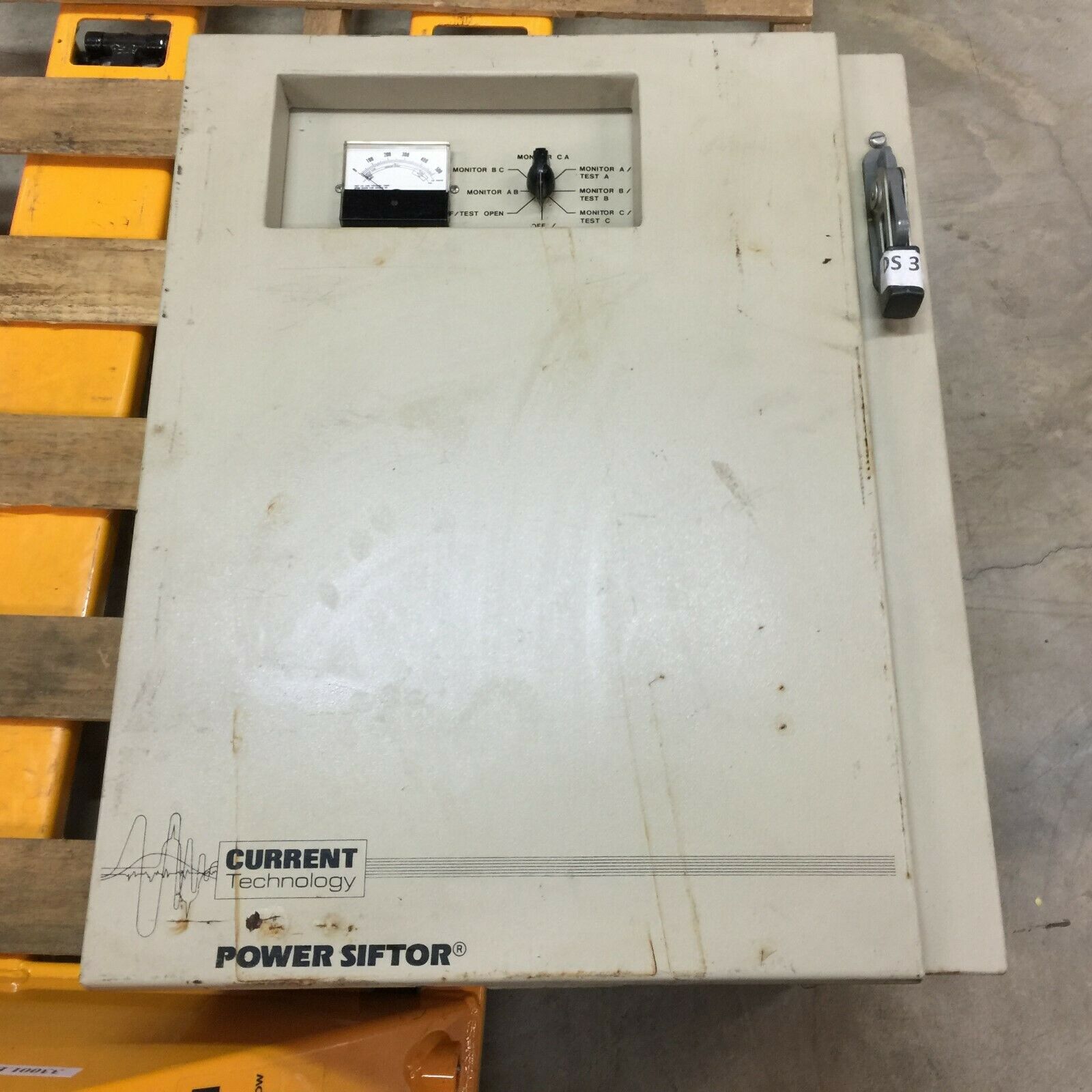 USED CURRENT TECHNOLOGY POWER SIFTOR 277/480VAC 600/1300 RANGEVOLTAGE SURGE SUPP