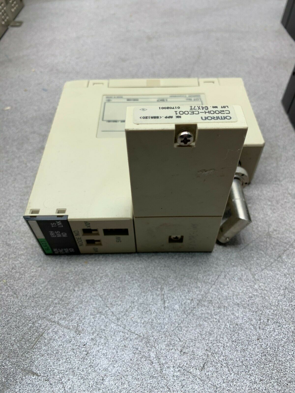 USED OMRON SYSMAC LINK UNIT C200HW-SLK23 WITH CONNECTOR C200H-CE001