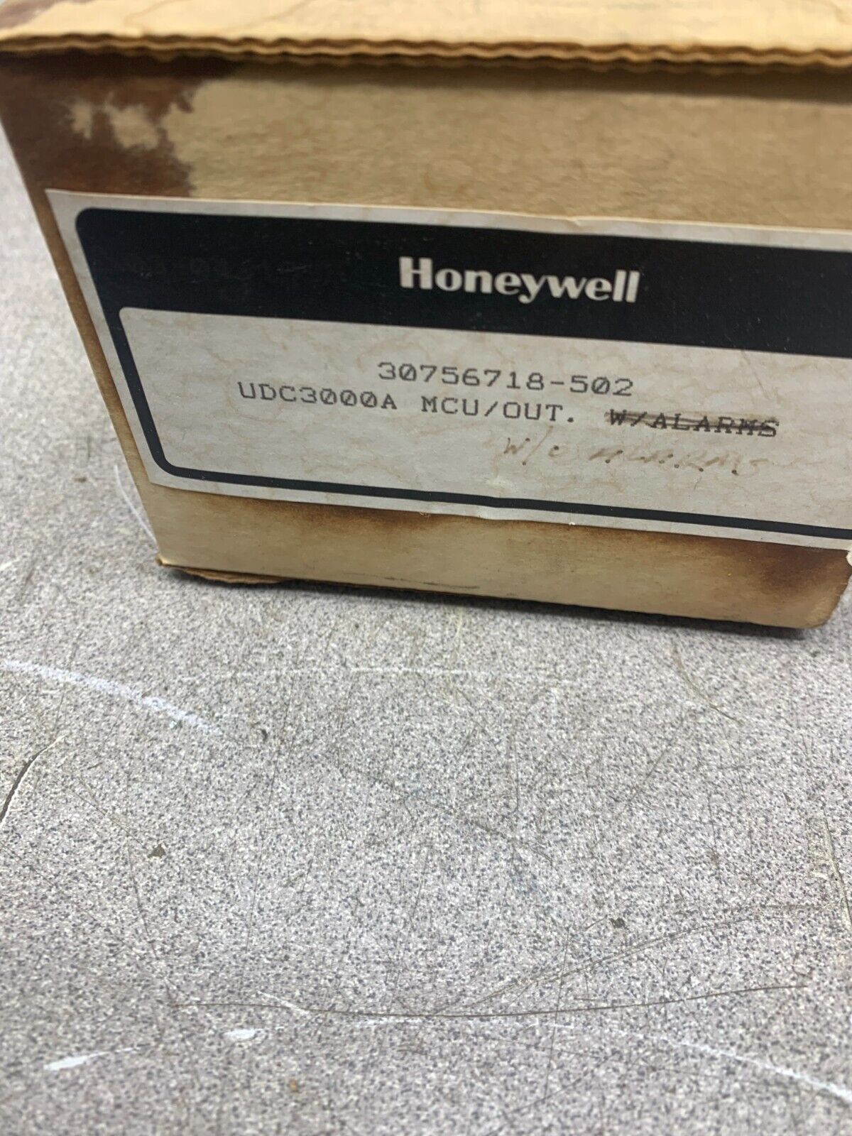 NEW HONEYWELL MCU/OUTPUT BOARD 30756718-001