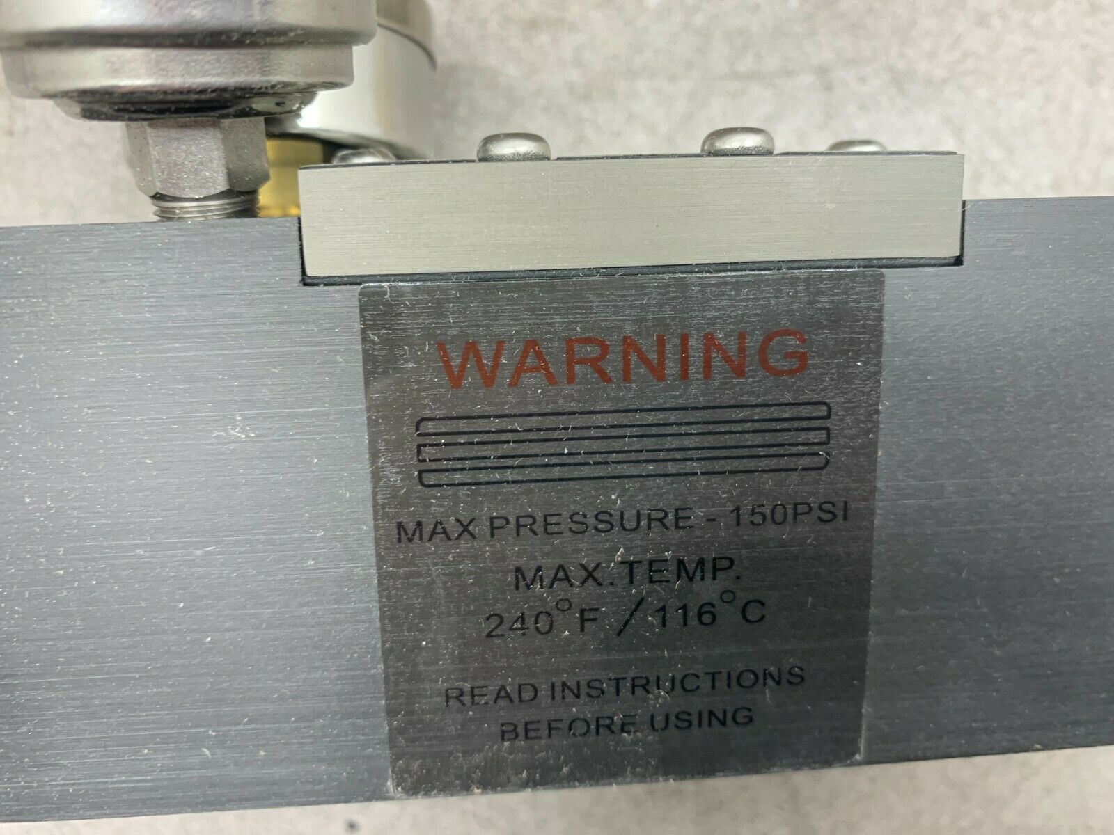 NEW IN BOX VISION FLOW METER VF10D40G