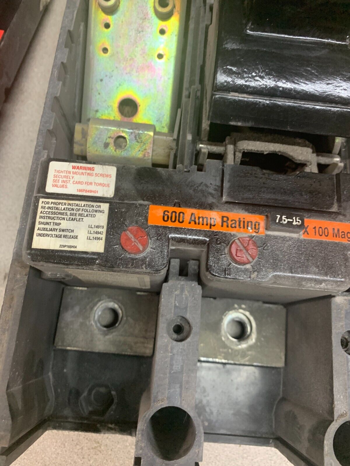 USED CUTLER-HAMMER 3 POLE 600AMP CIRCUIT BREAKER HMAM3600 WITH 80E4619 TRIP