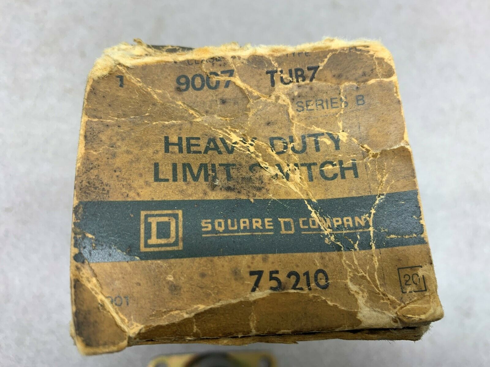 NEW IN BOX SQUARE D LIMIT SWITCH 9007 TUB-7