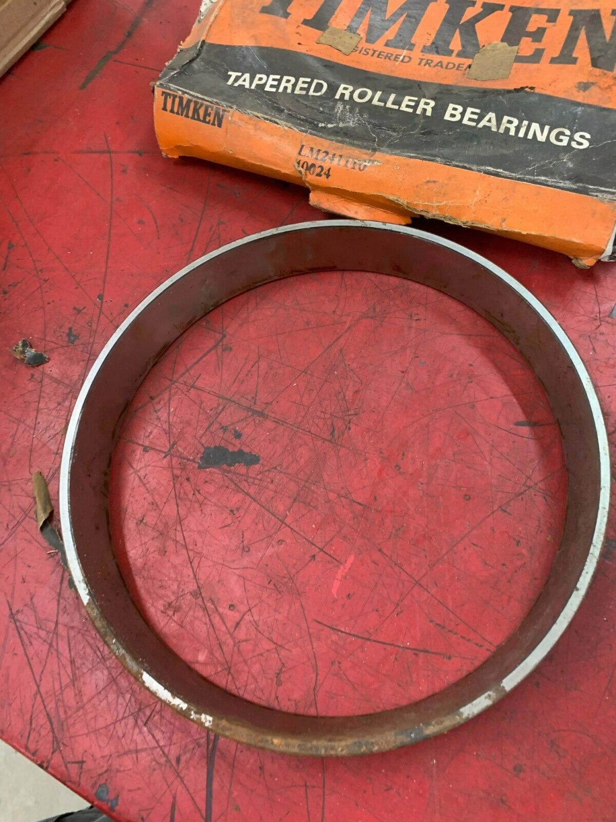 NEW IN BOX TIMKEN TAPERED BEARING RACE LM241110 CUP