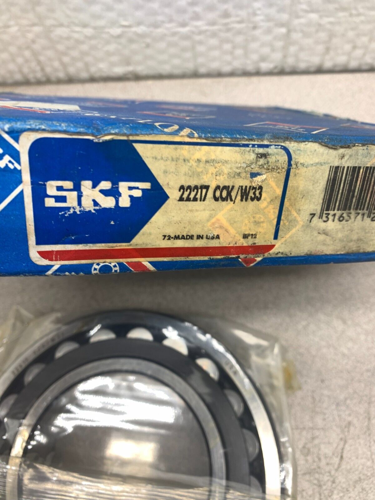 NEW IN BOX SKF 22217CCKW33 SPHERICAL ROLLER BEARING 22217 CCK/W33